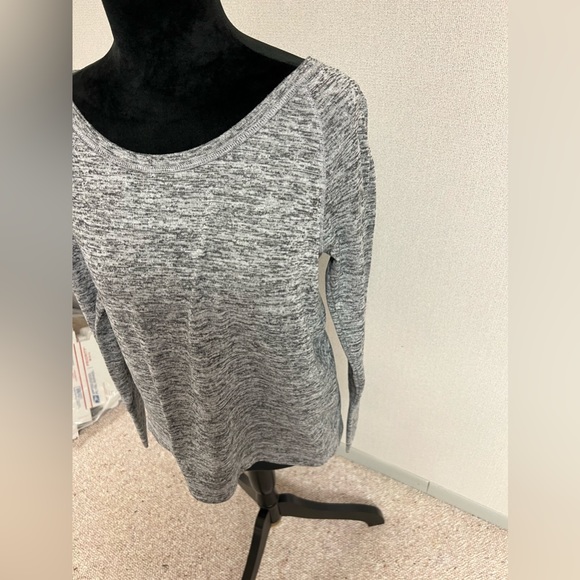 Athleta long sleeve - Picture 2 of 5